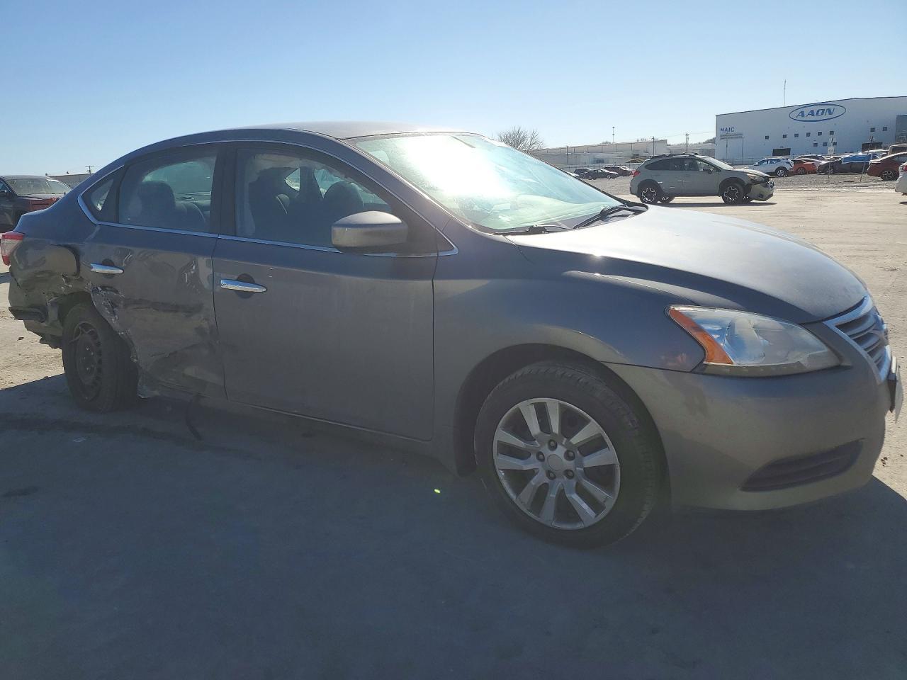 2015 Nissan Sentra S - Фото 4