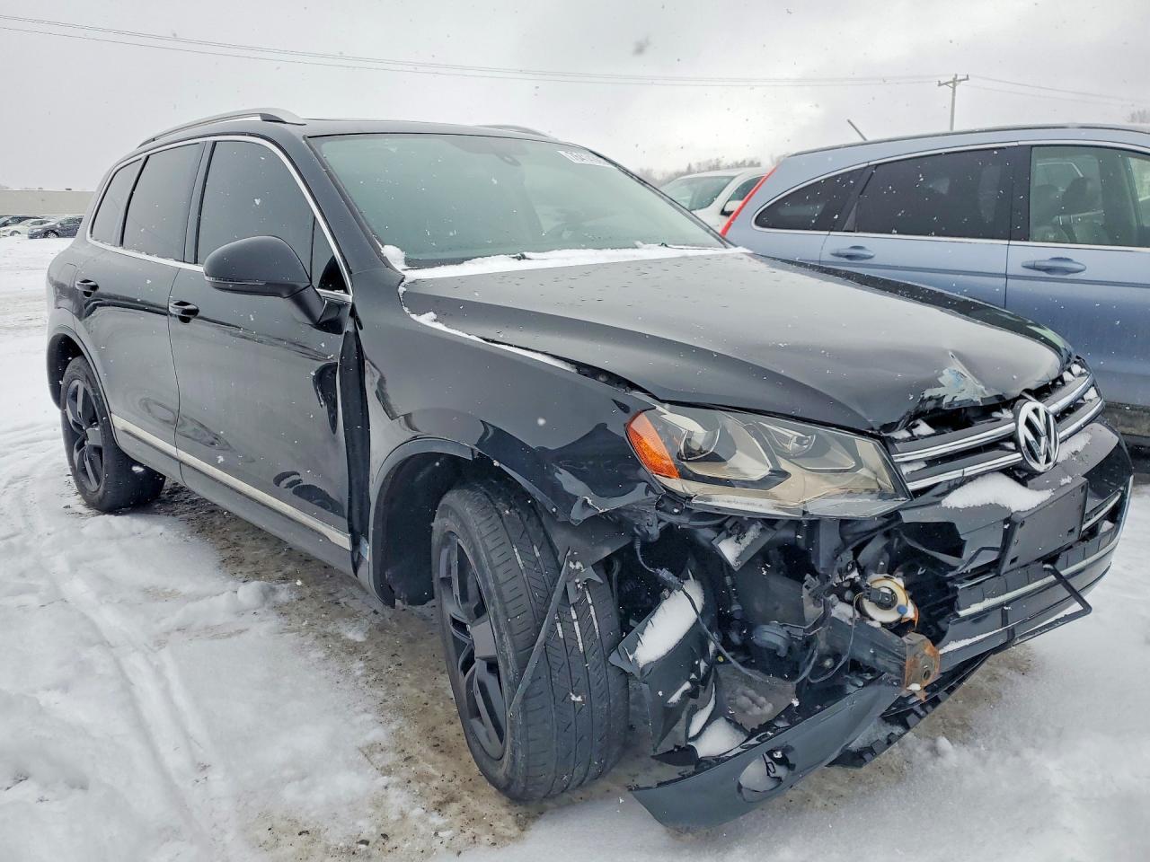 2013 Volkswagen Touareg V6 - Image 4