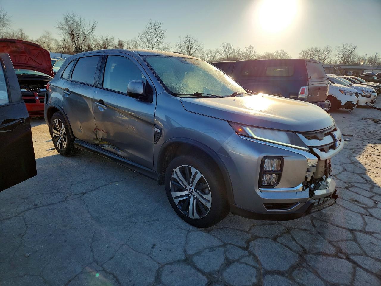 2023 Mitsubishi Outlander Sport S/Se - Фото 4