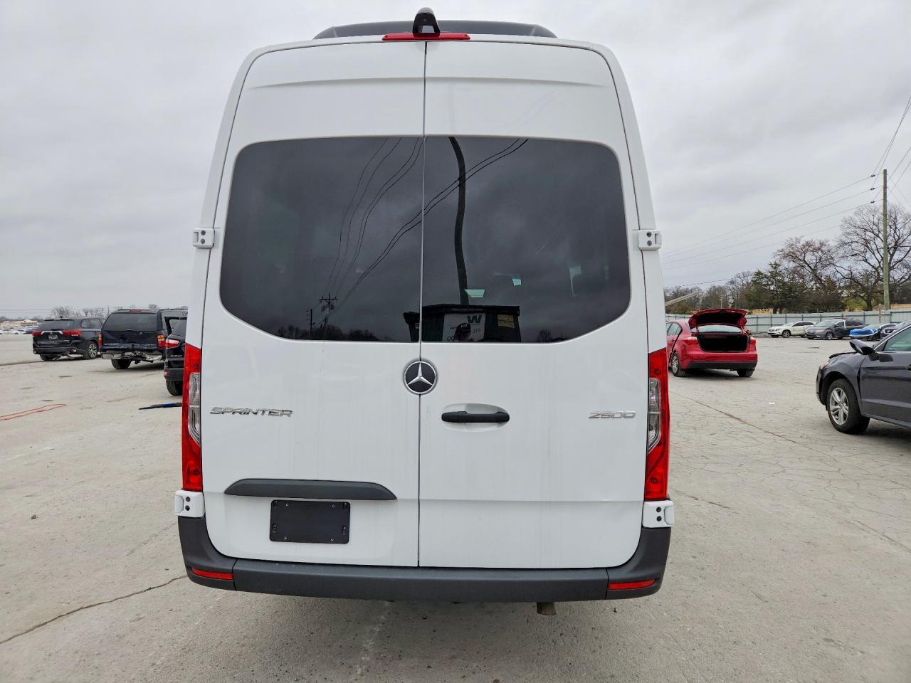2025 Mercedes-Benz Sprinter 2500 - Фото 6