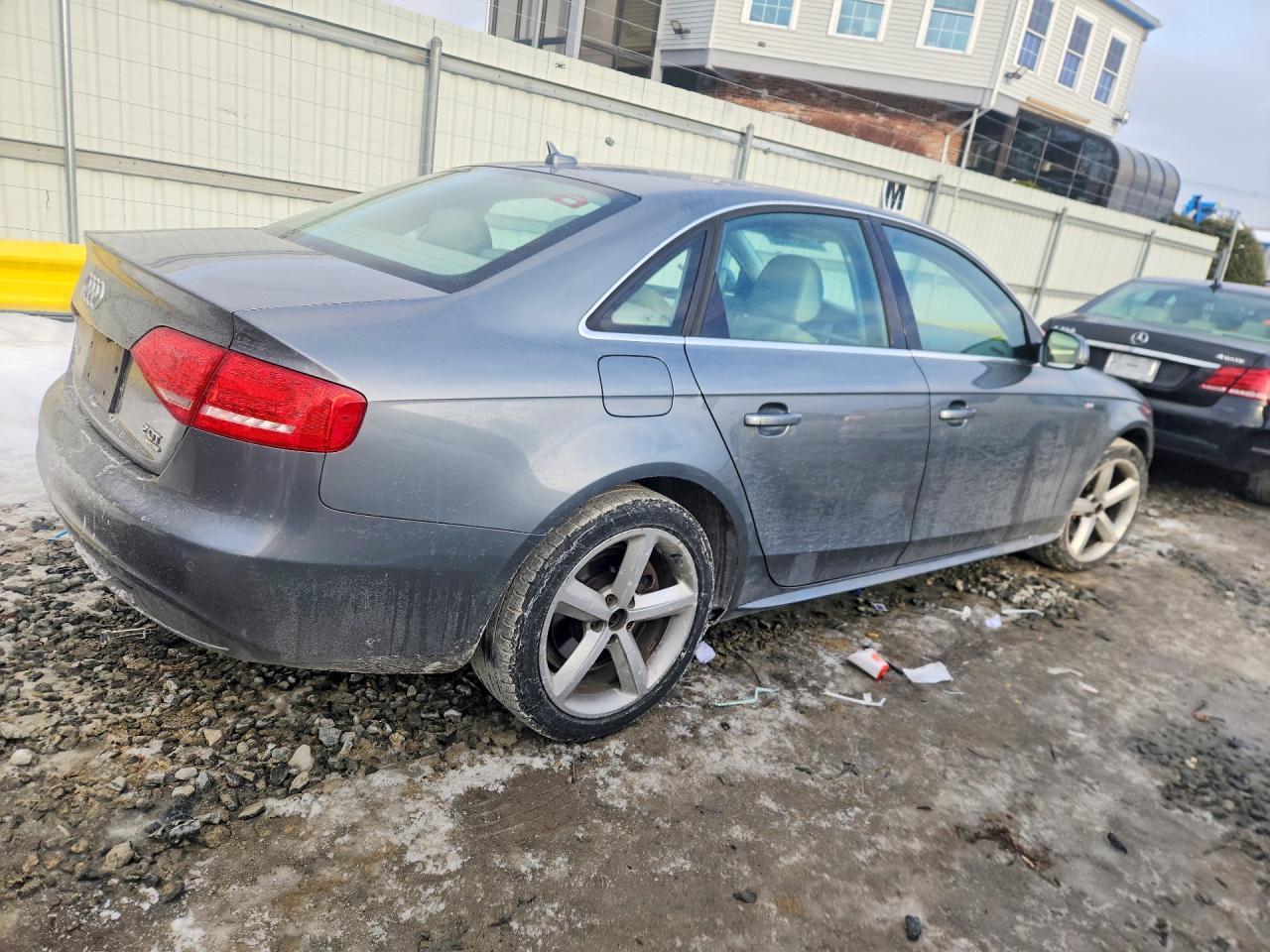 2012 Audi A4 Premium Plus - Фото 3
