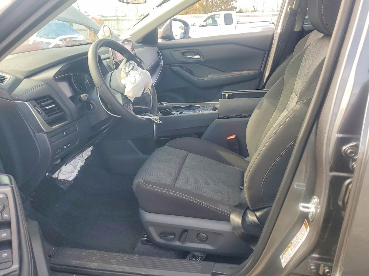 2026 Nissan Rogue Sv - Image 7