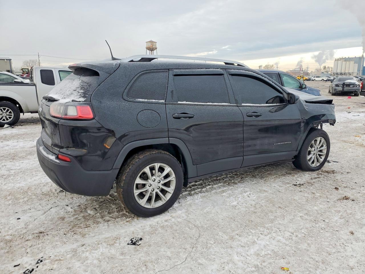 2020 Jeep Cherokee - Image 3