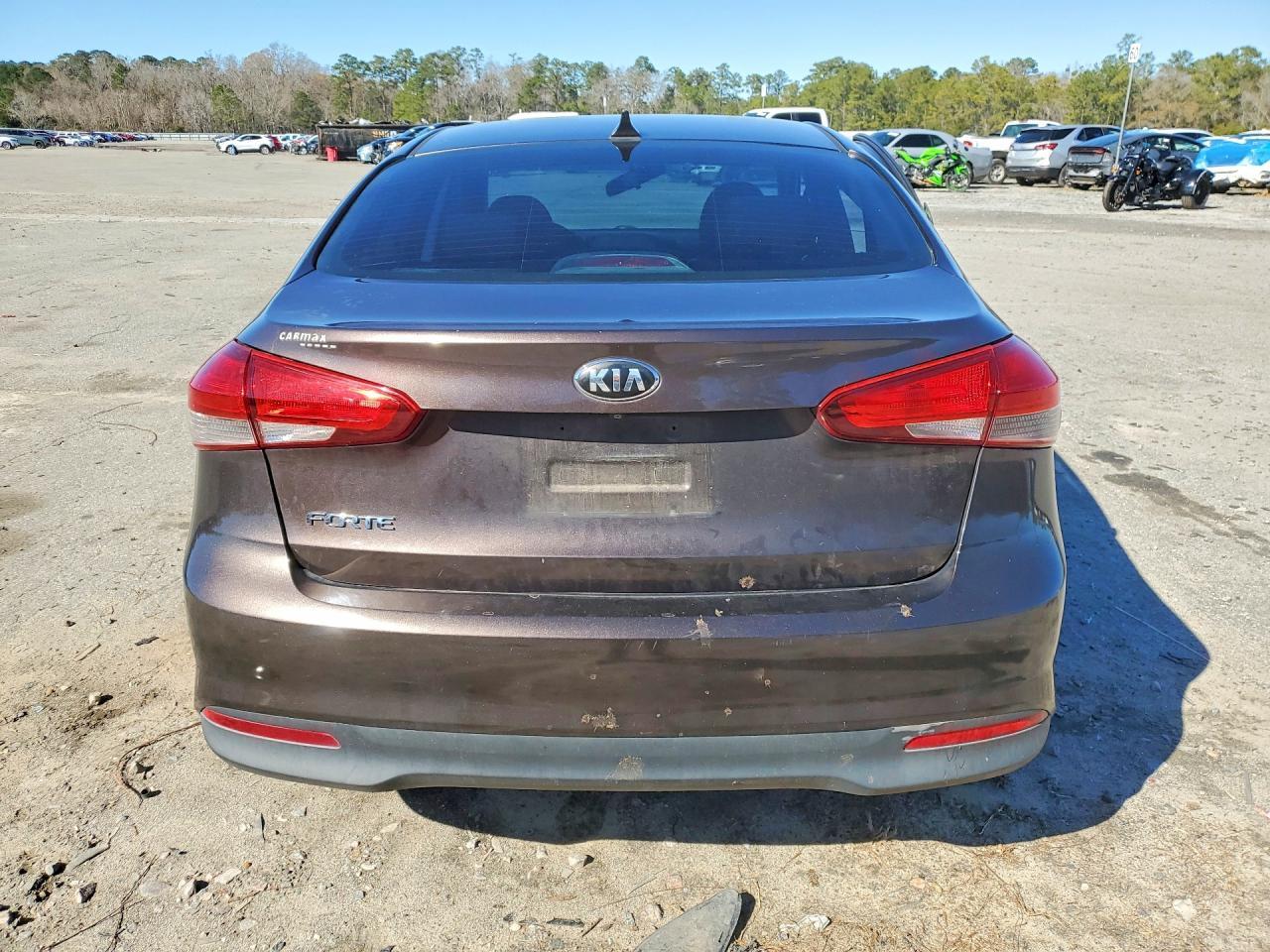 2017 Kia Forte Lx - Фото 6