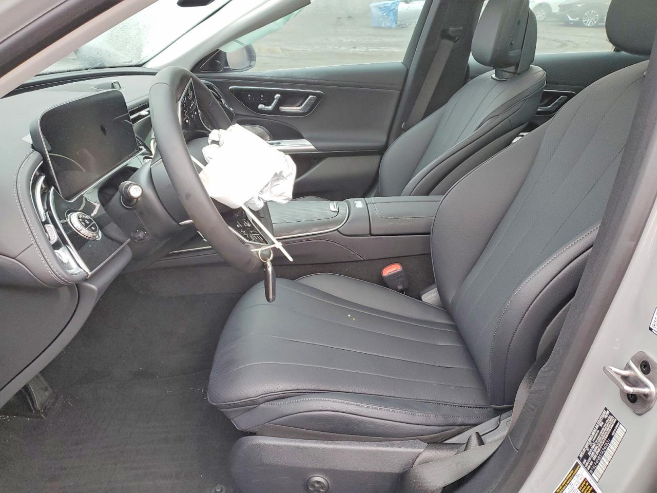 2026 Mercedes-Benz E 350 4Matic - Фото 7