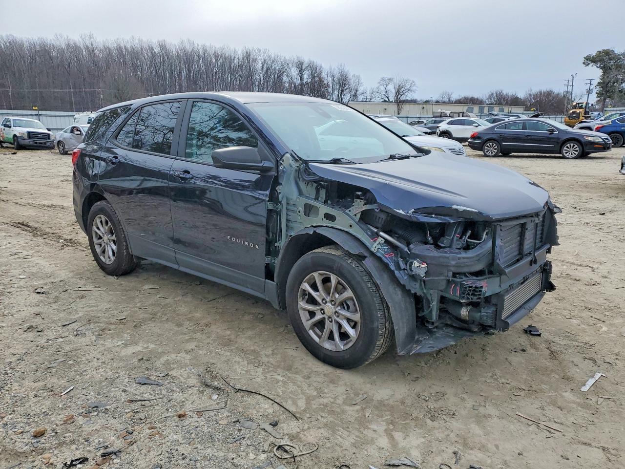 2020 Chevrolet Equinox Ls - Фото 4