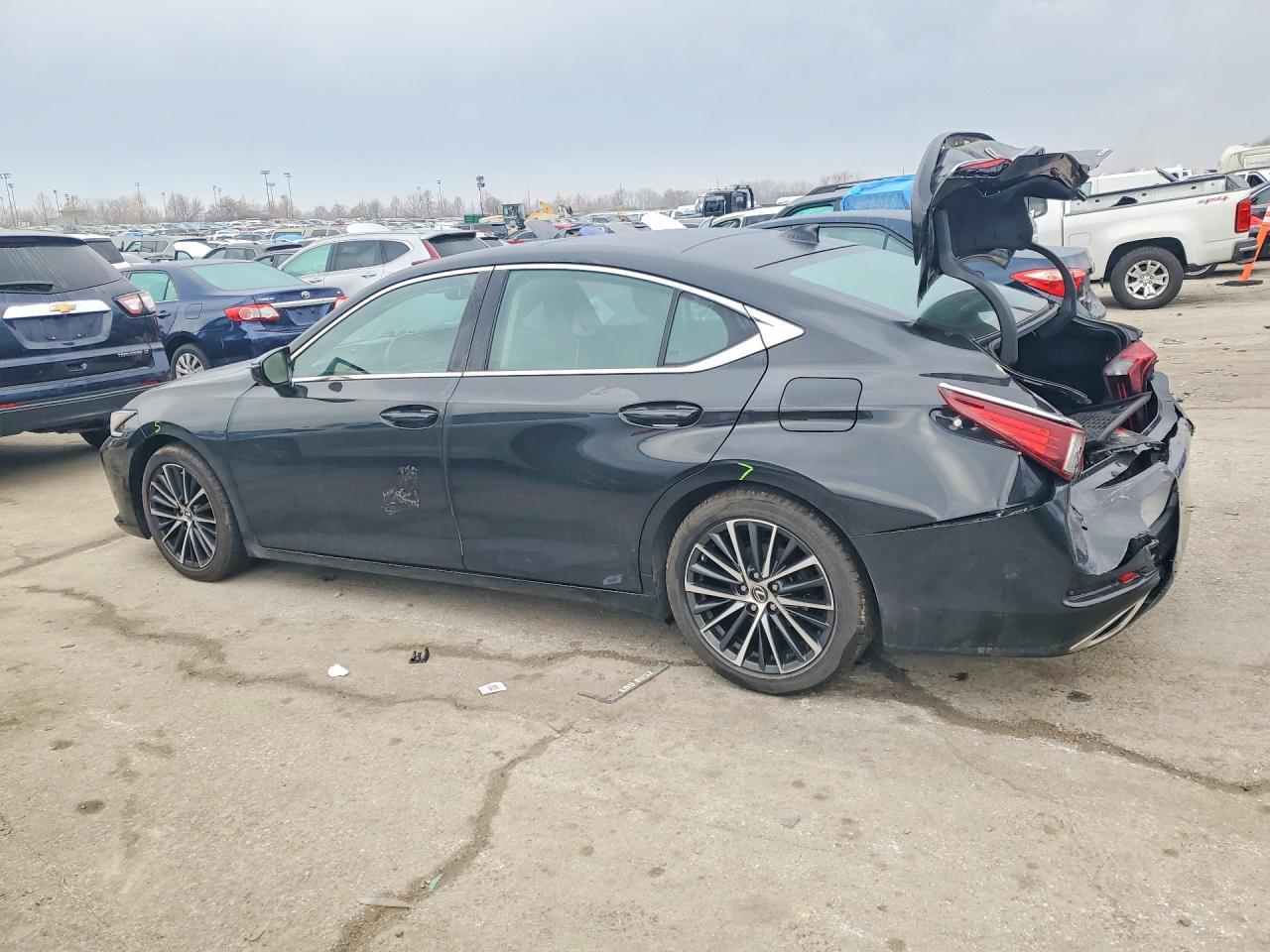 2022 Lexus Es 350 Base - Image 2
