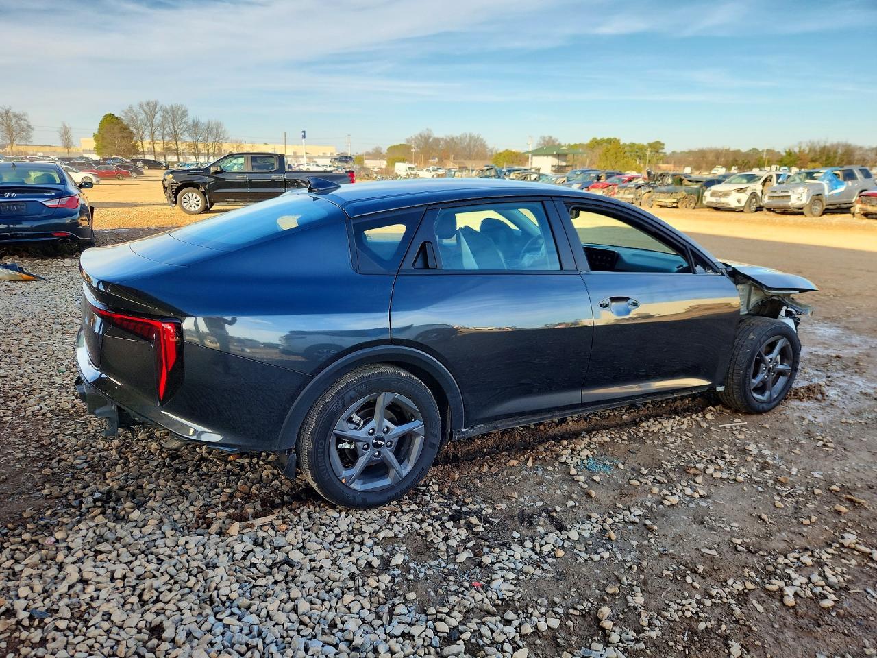 2025 Kia K4 Lx - Image 3