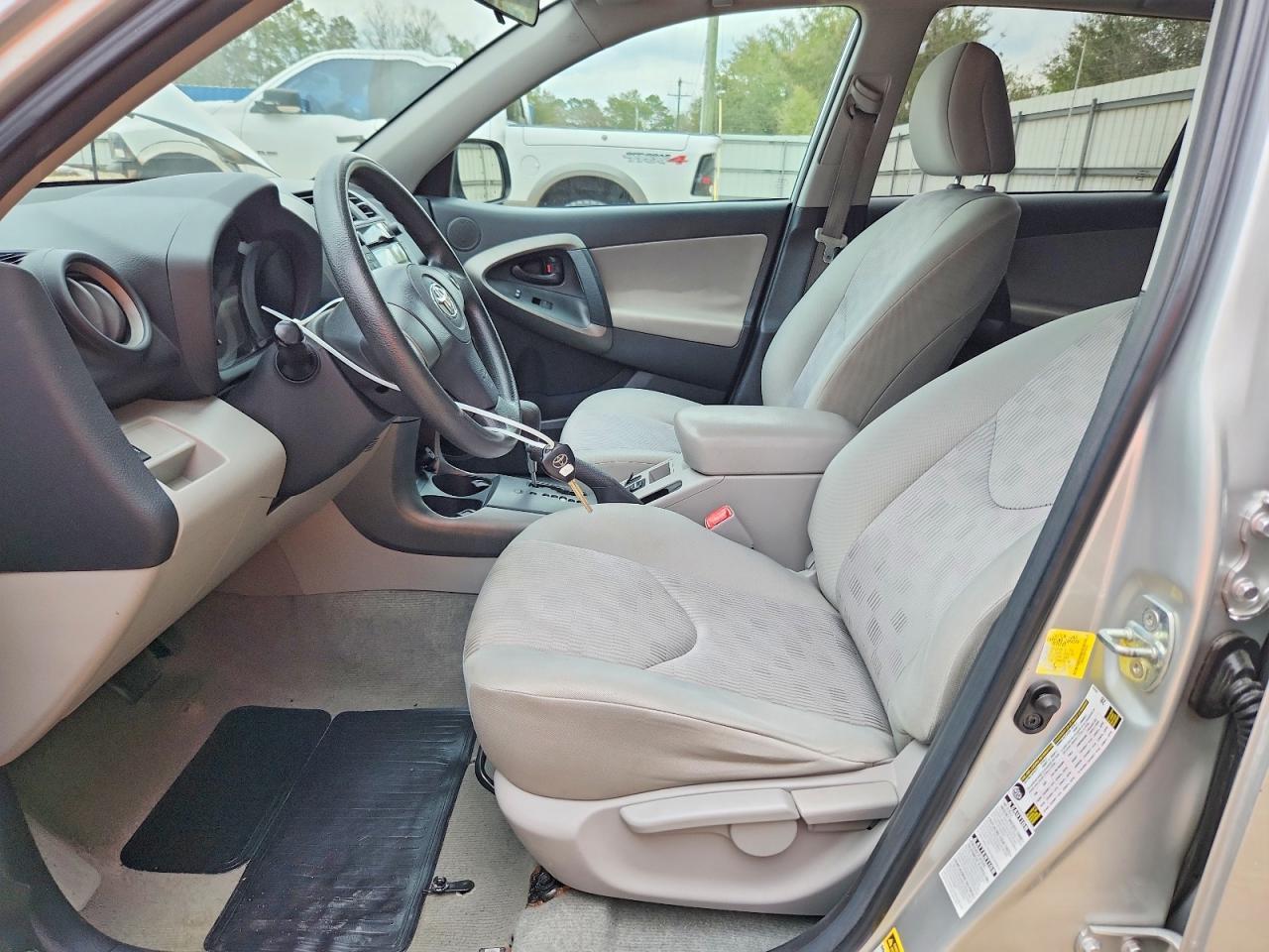 2011 Toyota Rav4 Base - Image 7