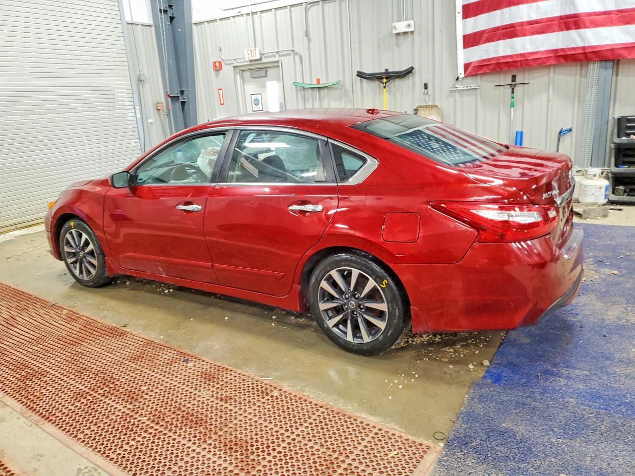 2017 Nissan Altima 2.5 - Фото 2