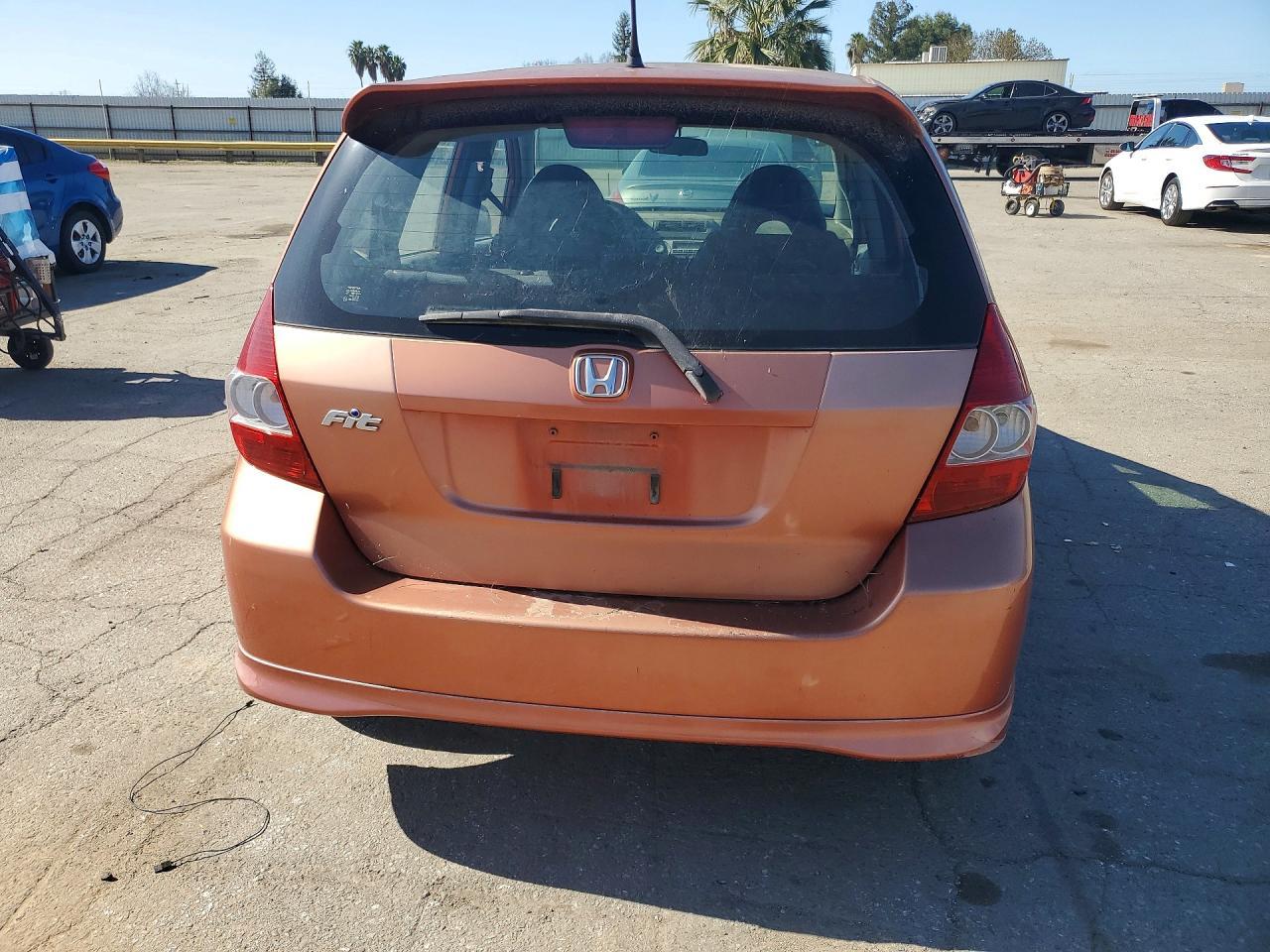 2007 Honda Fit S - Image 6