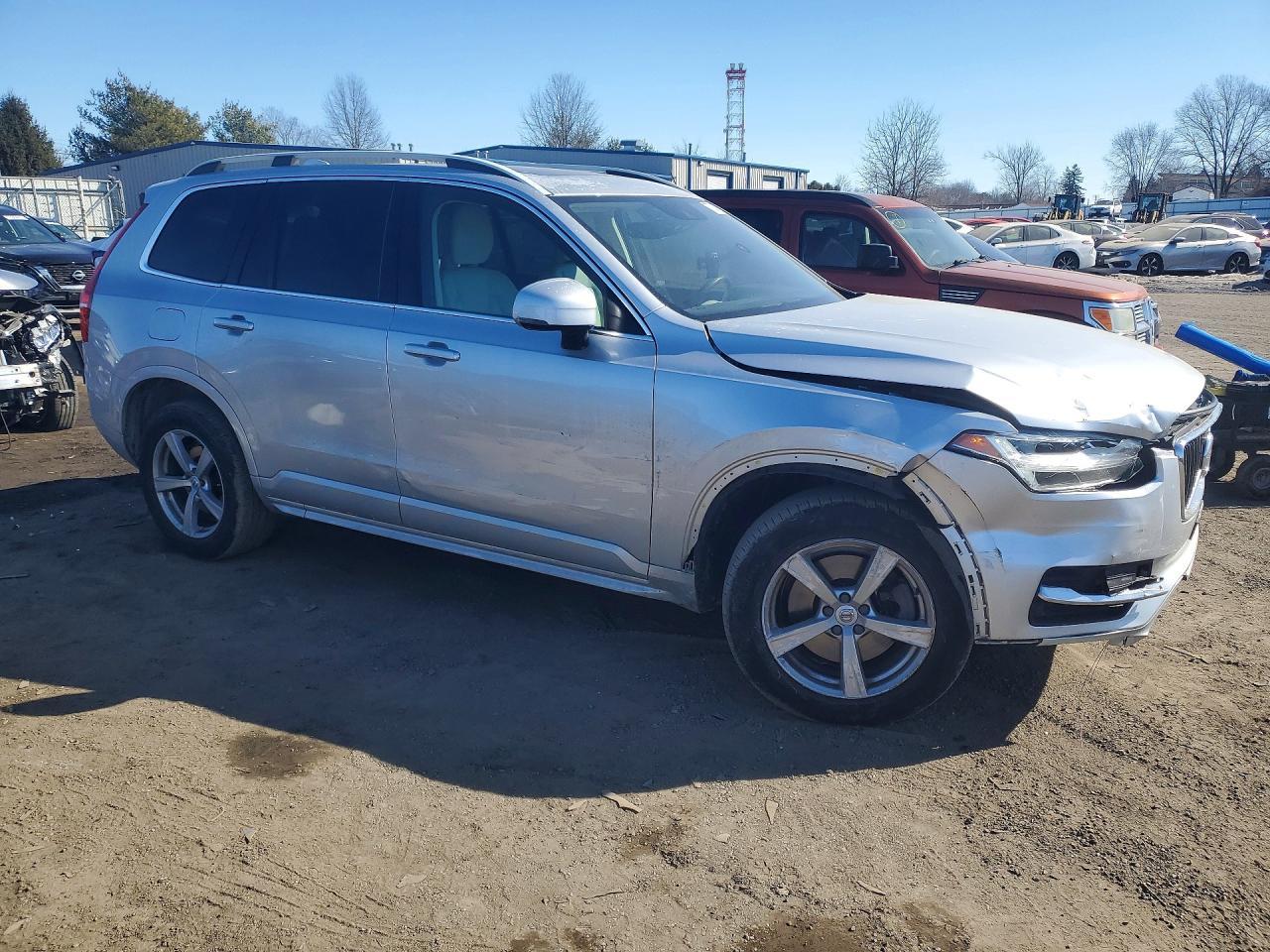 2019 Volvo Xc90 T5 Momentum - Image 4