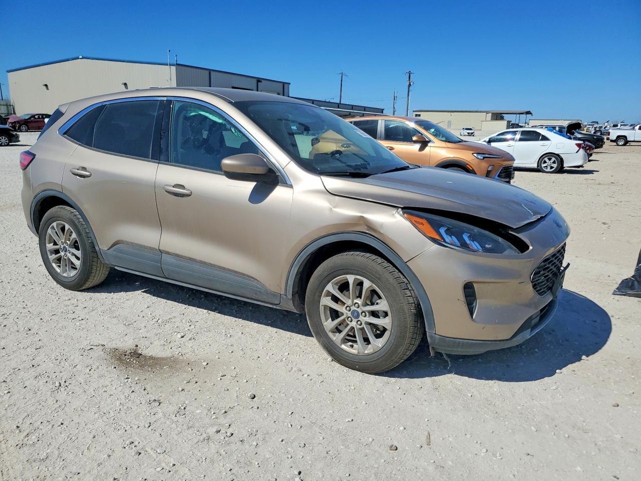 2021 Ford Escape Se - Фото 4