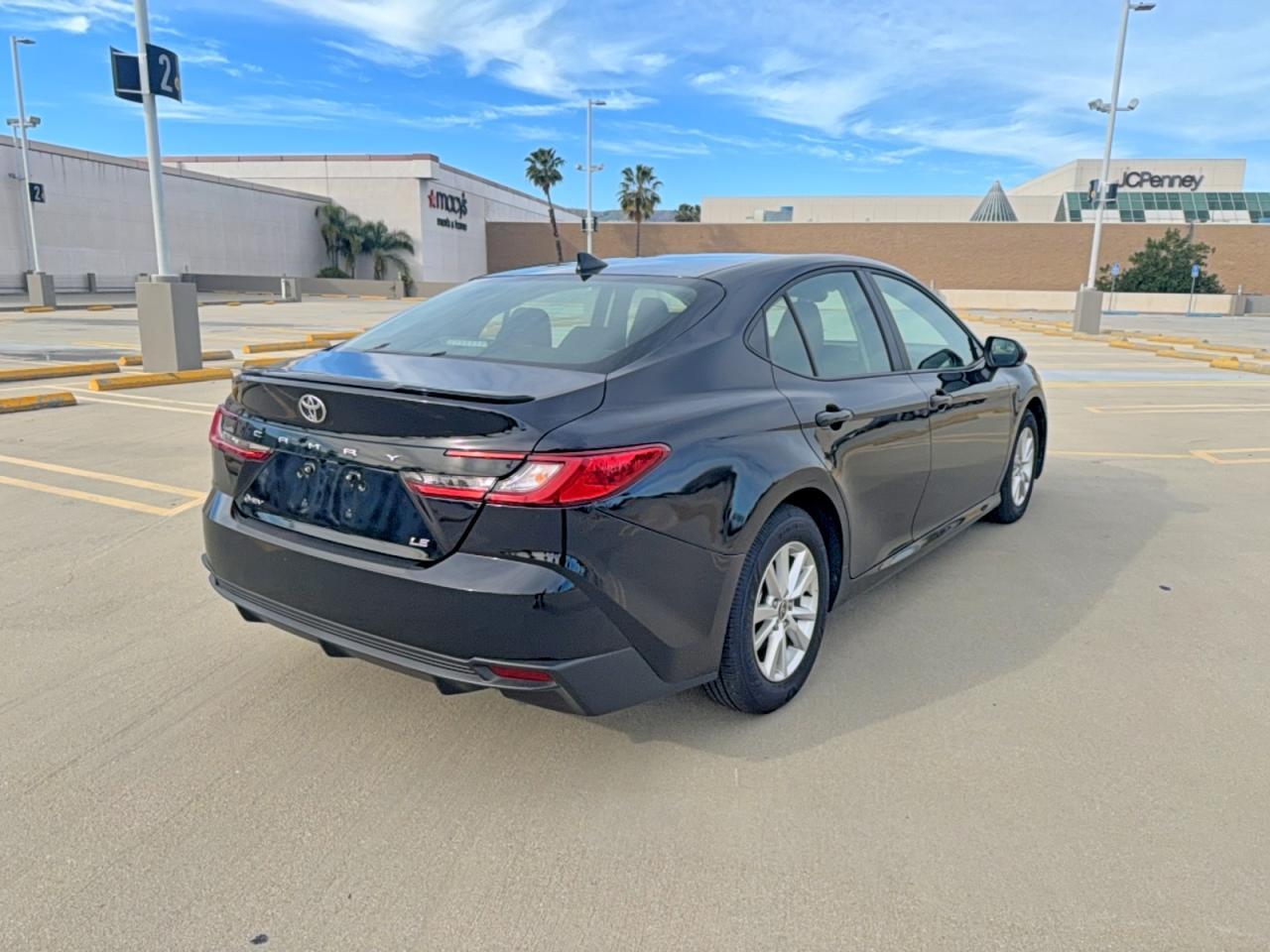 2025 Toyota Camry Xse - Image 4