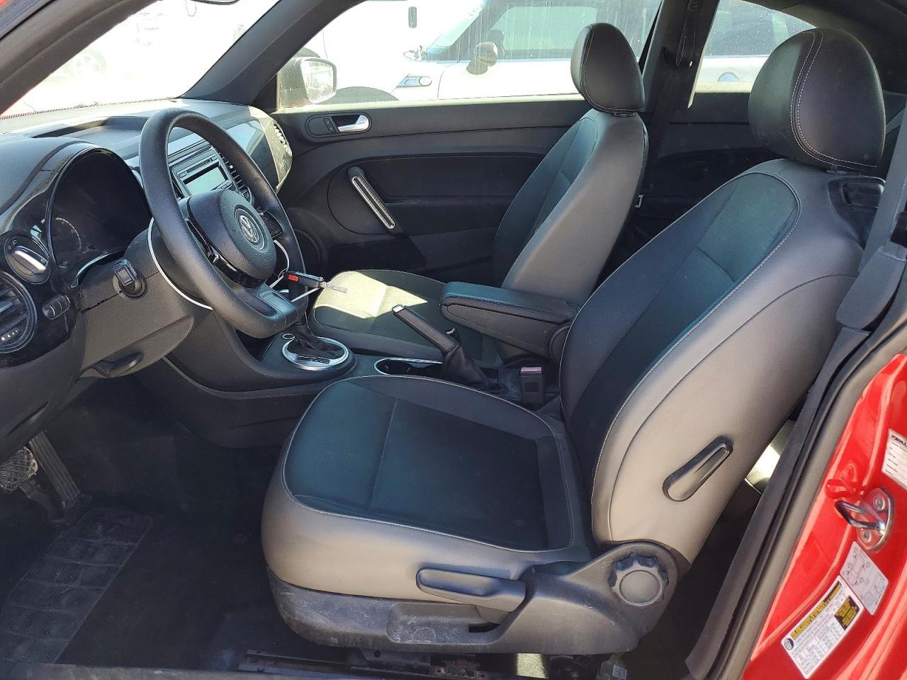 2015 Volkswagen Beetle 1.8T - Image 7