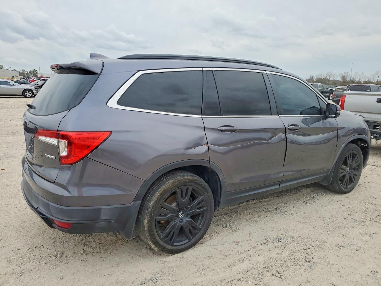 2021 Honda Pilot Se - Фото 3