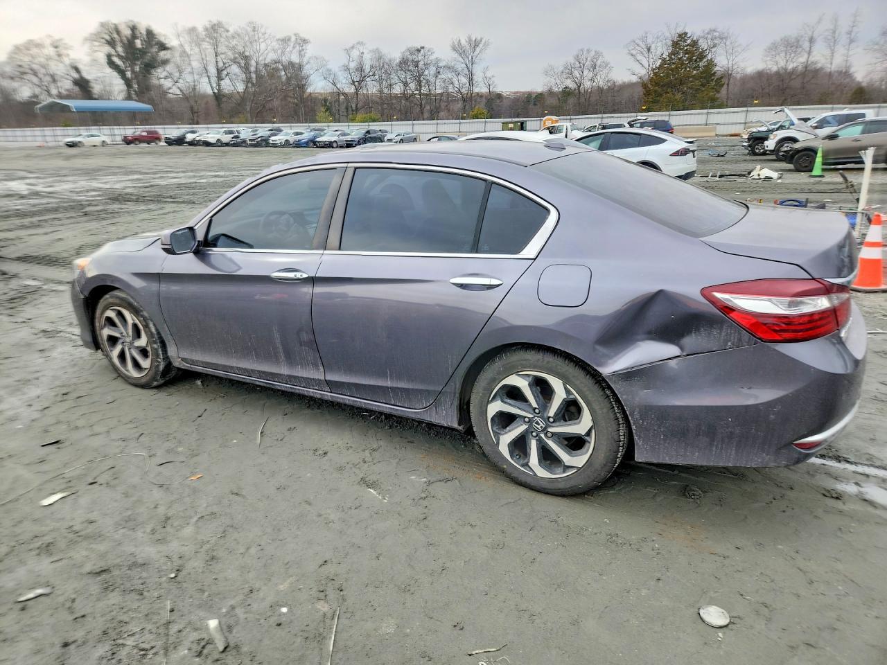 2016 Honda Accord Ex - Image 2