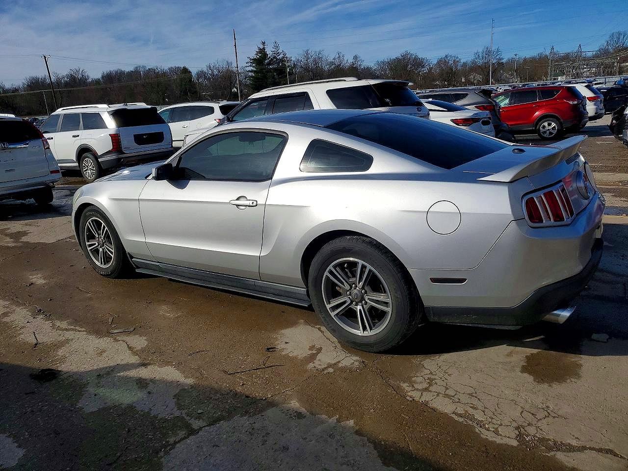 2012 Ford Mustang - Image 2