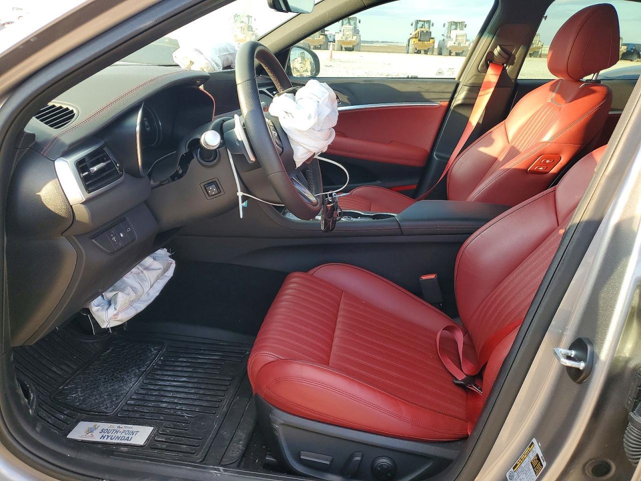 2025 Genesis G70 Base - Фото 7