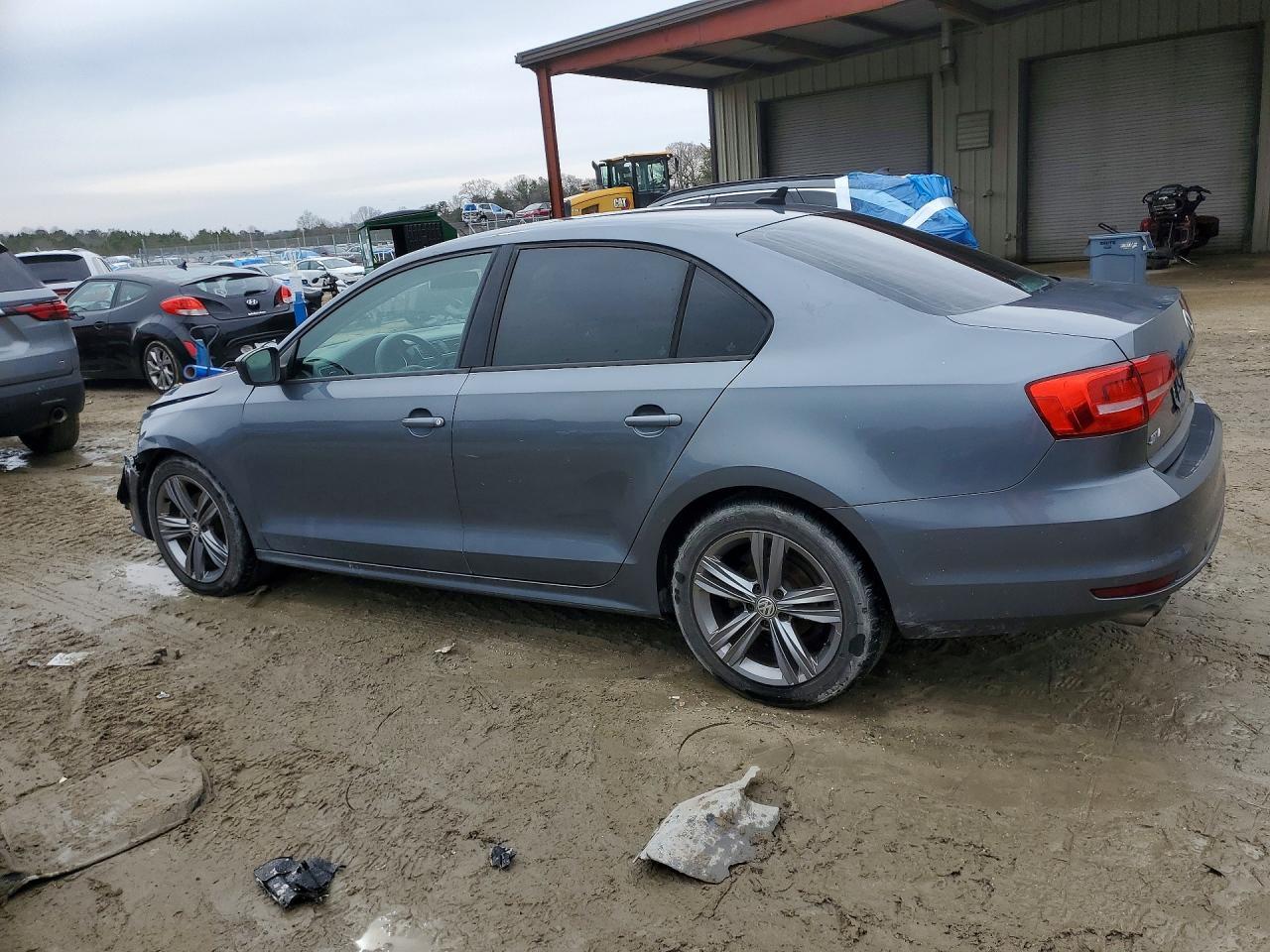 2015 Volkswagen Jetta Tdi - Image 2