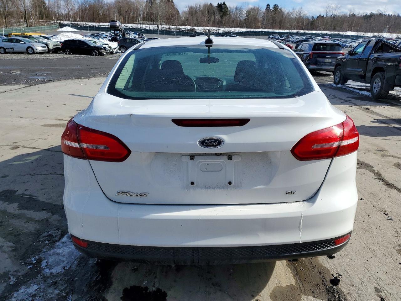 2015 Ford Focus Se - Фото 6