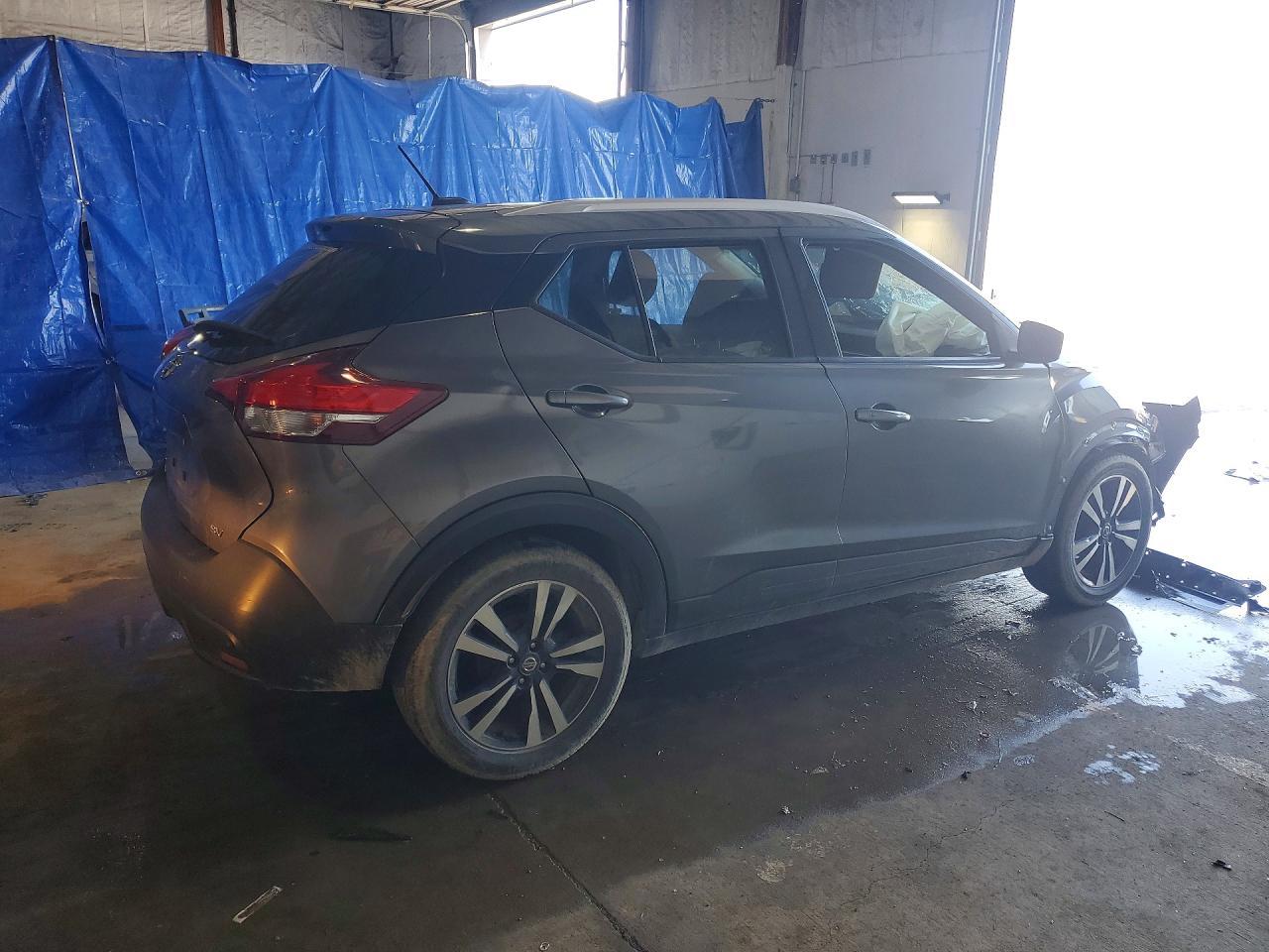2019 Nissan Kicks S - Image 3
