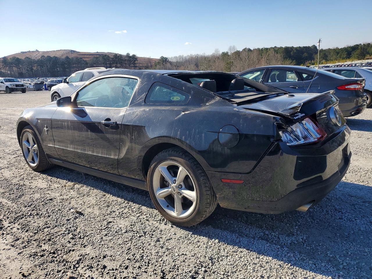 2012 Ford Mustang - Image 2