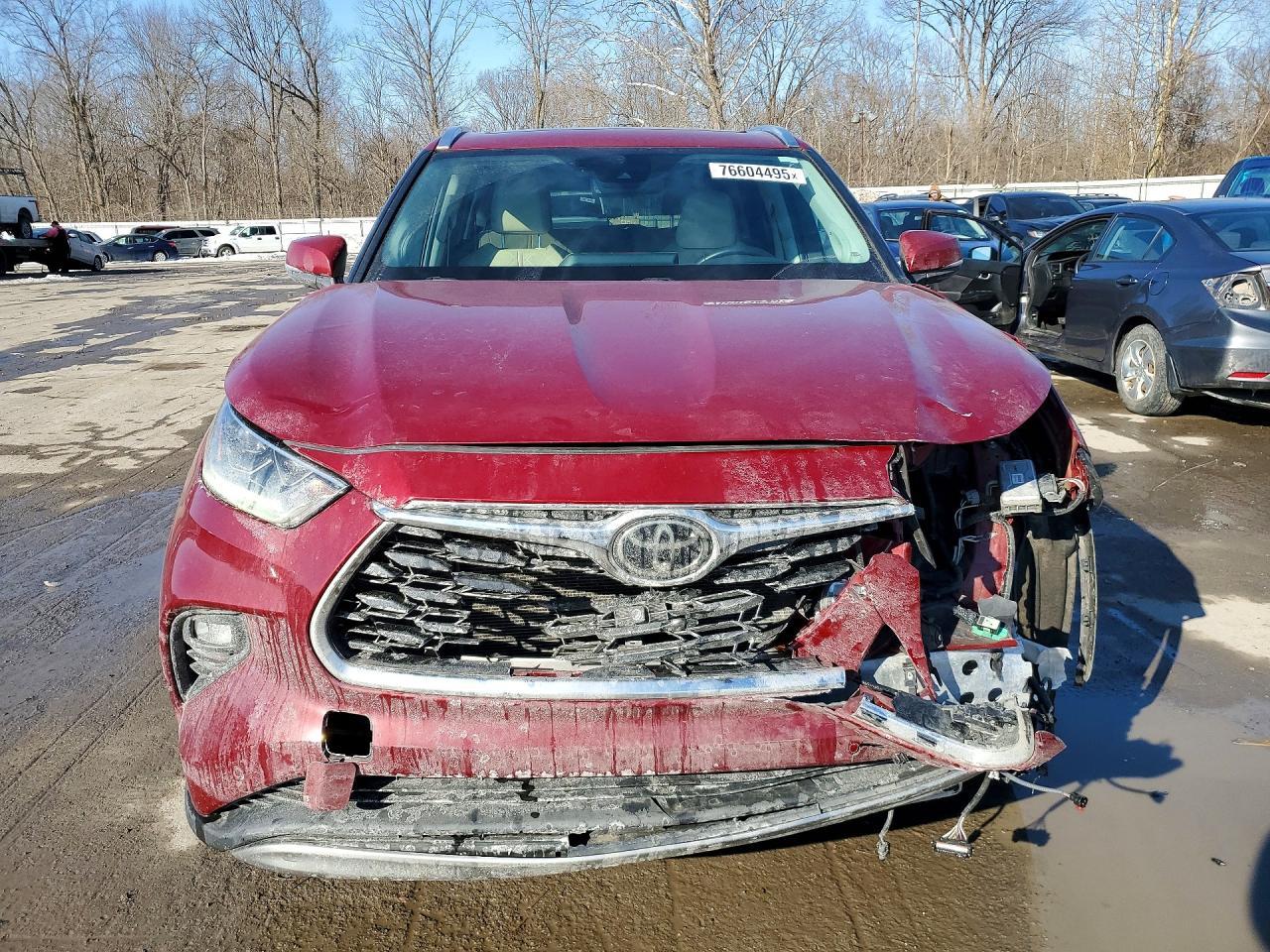 2021 Toyota Highlander Platinum - Image 5