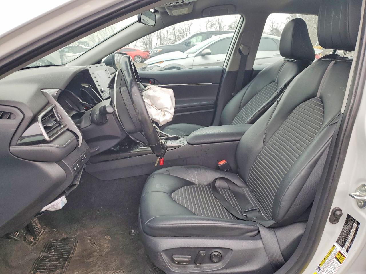 2023 Toyota Camry Se - Image 7