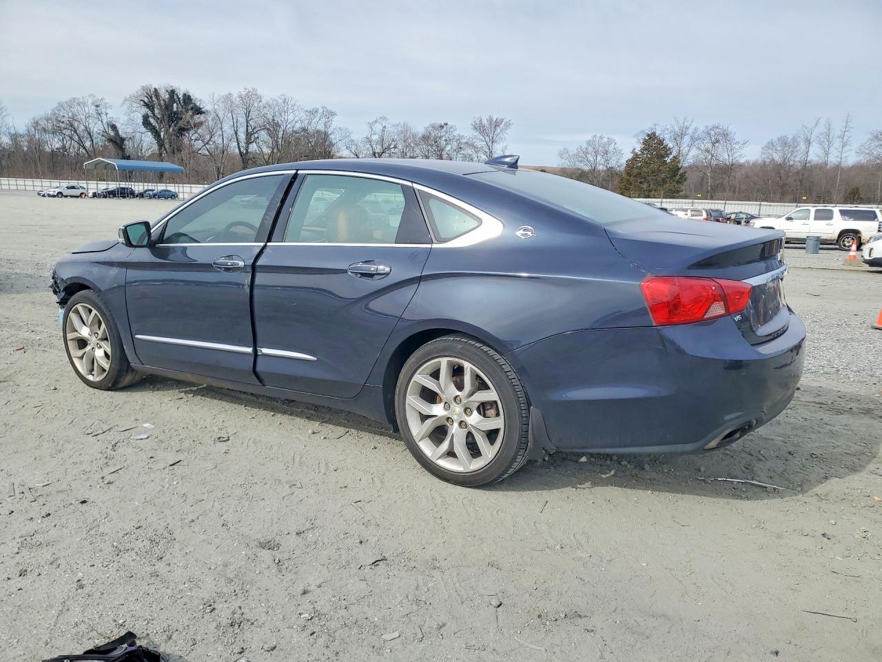 2016 Chevrolet Impala Ltz - Image 2