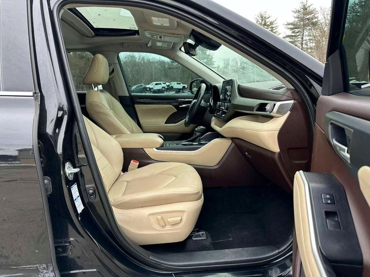 2021 Toyota Highlander Hybrid Xle - Image 5