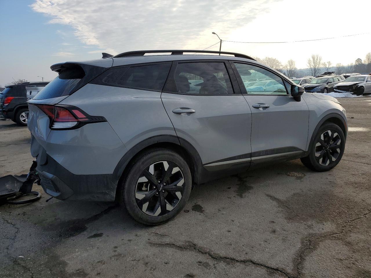 2024 Kia Sportage X Line - Image 3