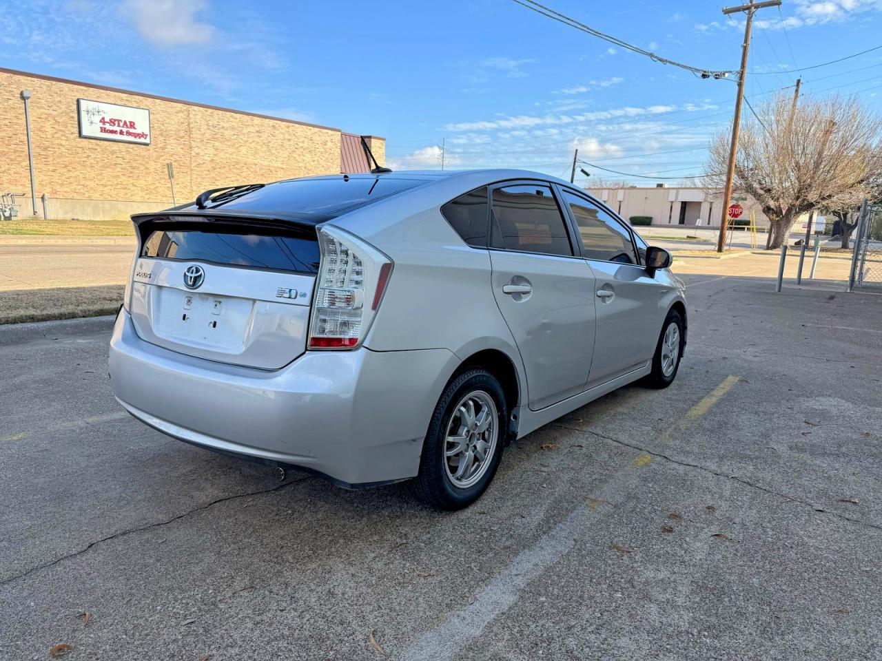 2010 Toyt Prius Silvr - Image 4