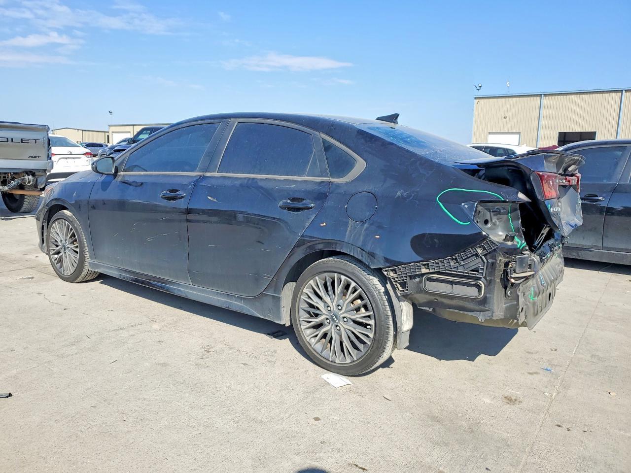 2022 Kia Forte Gt Line - Фото 2