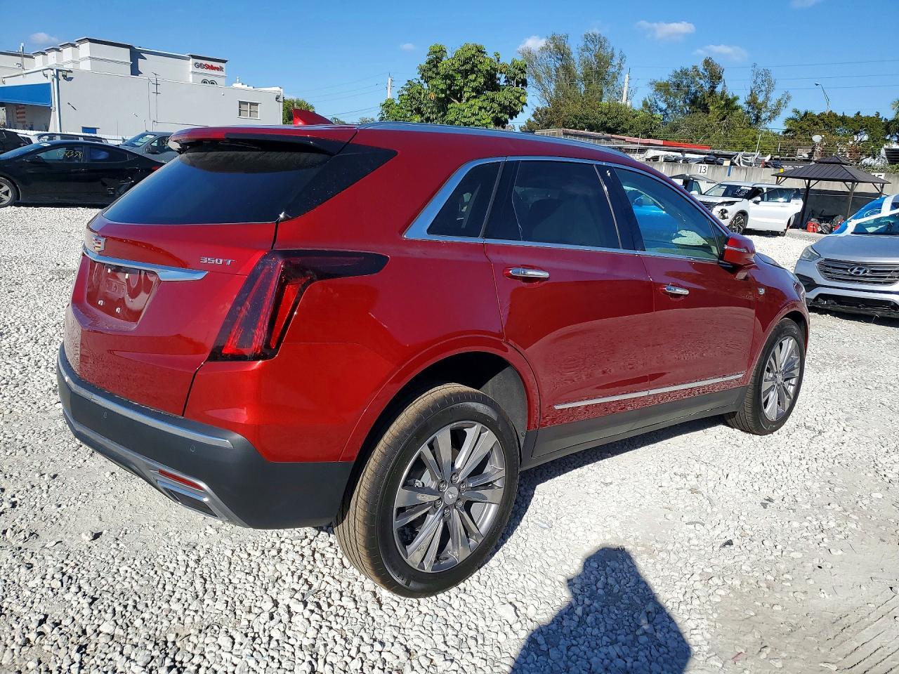 2025 Cadillac Xt5 Premium Luxury - Фото 3