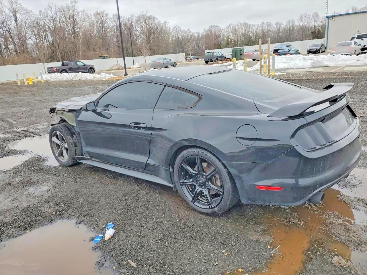 2016 Ford Mustang - Фото 2