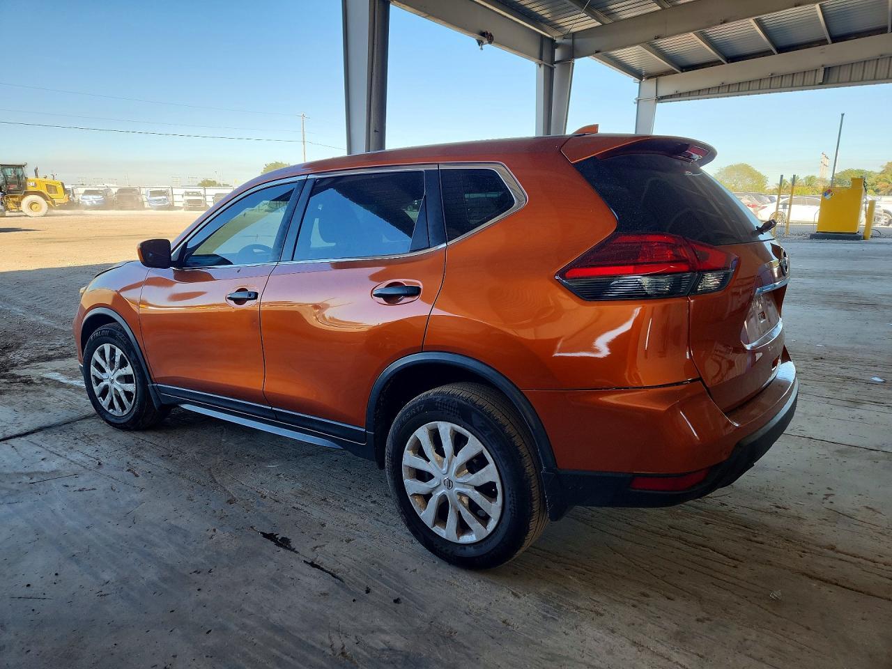 2017 Nissan Rogue S - Image 2