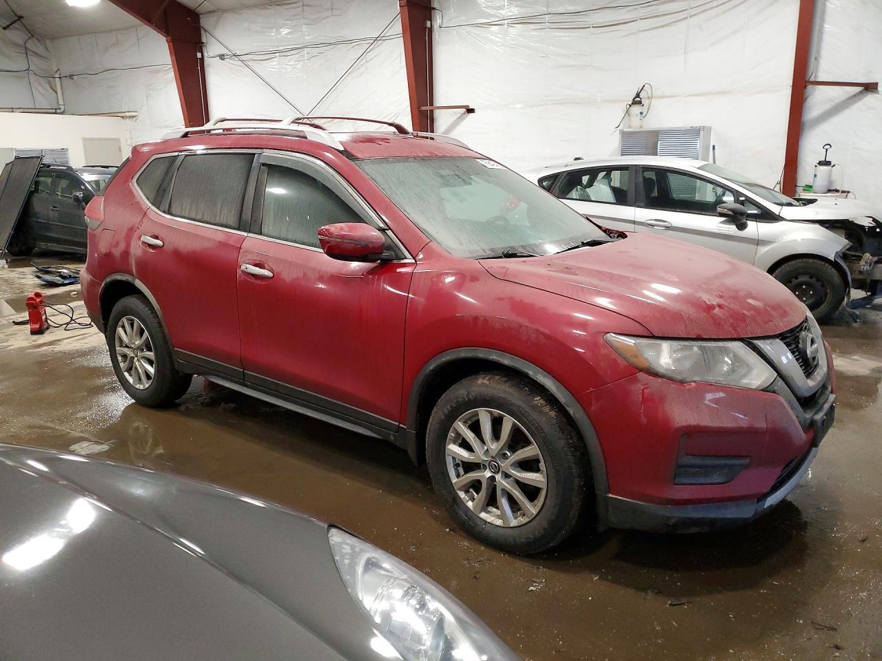 2017 Nissan Rogue S - Image 4