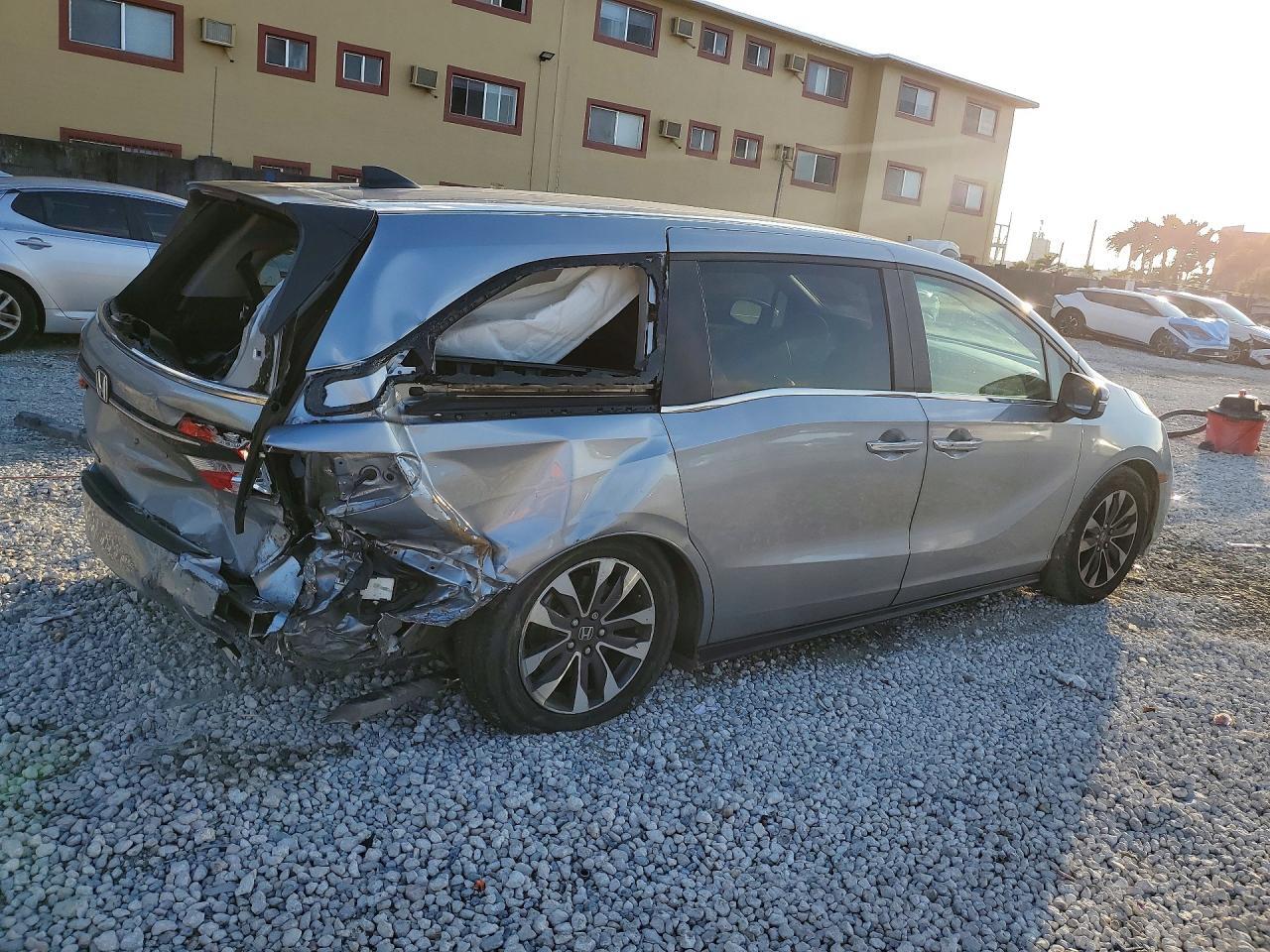 2024 Honda Odyssey Exl - Фото 3