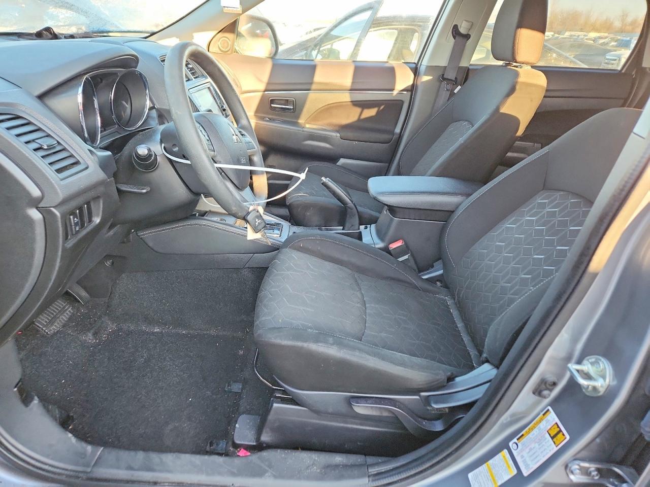 2023 Mitsubishi Outlander Sport S/Se - Фото 7