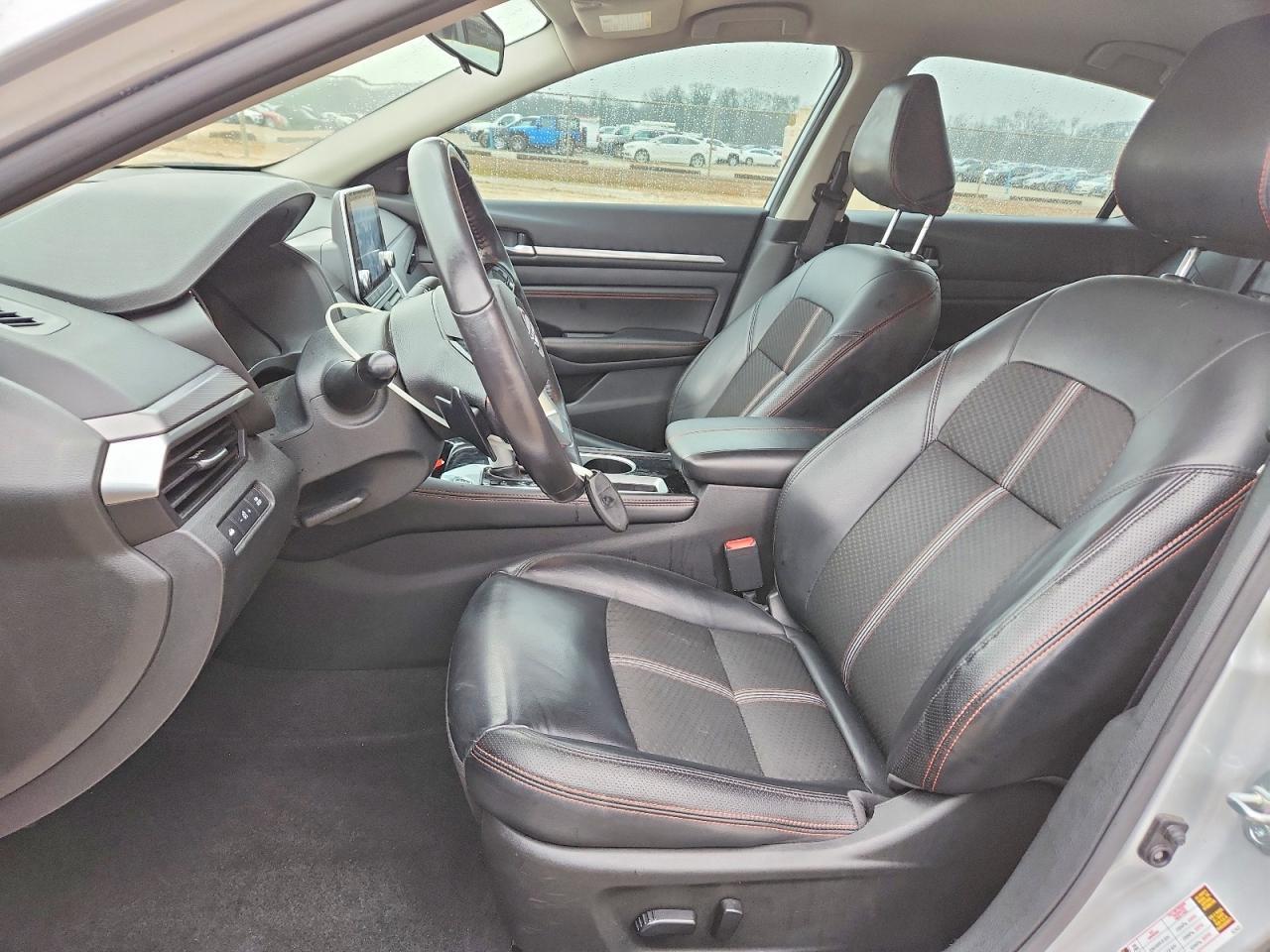 2023 Nissan Altima Sr - Image 7