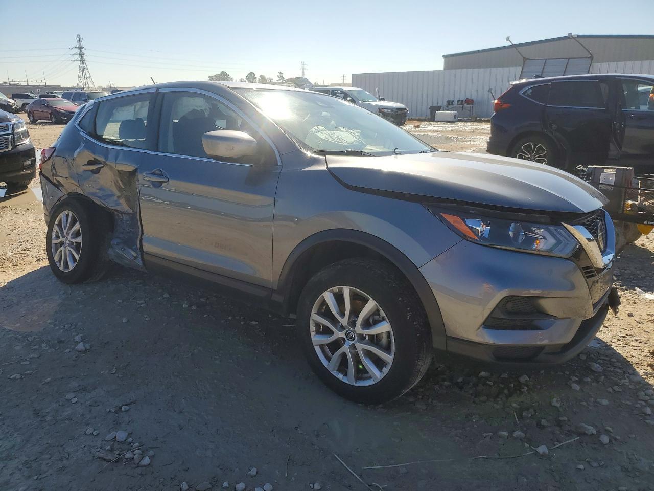 2022 Nissan Rogue Sport S - Image 4