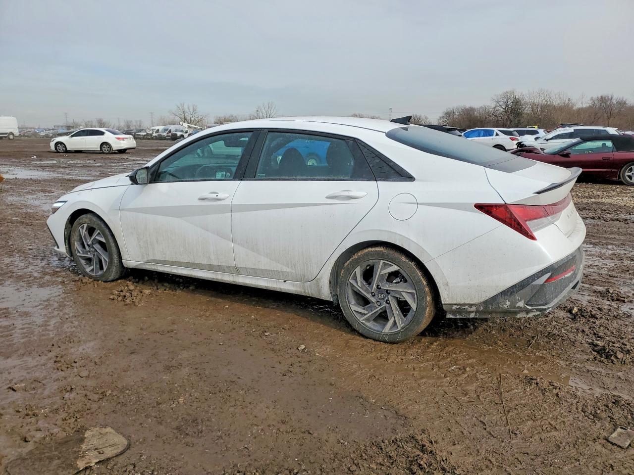 2025 Hyundai Elantra Sel Sport - Фото 2