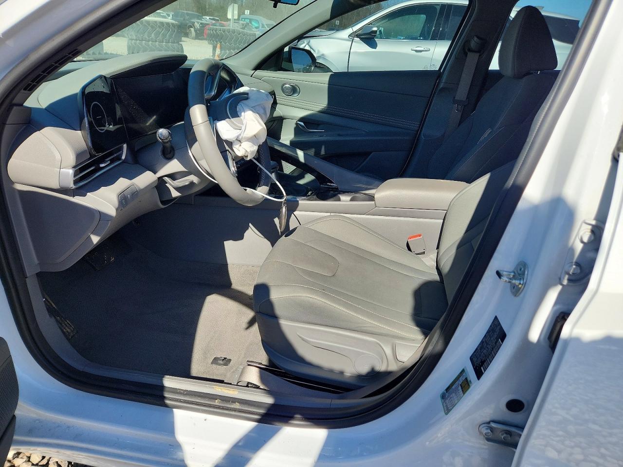 2024 Hyundai Elantra Sel - Image 7