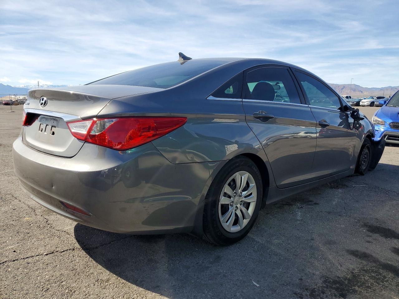 2011 Hyundai Sonata Gls - Фото 3