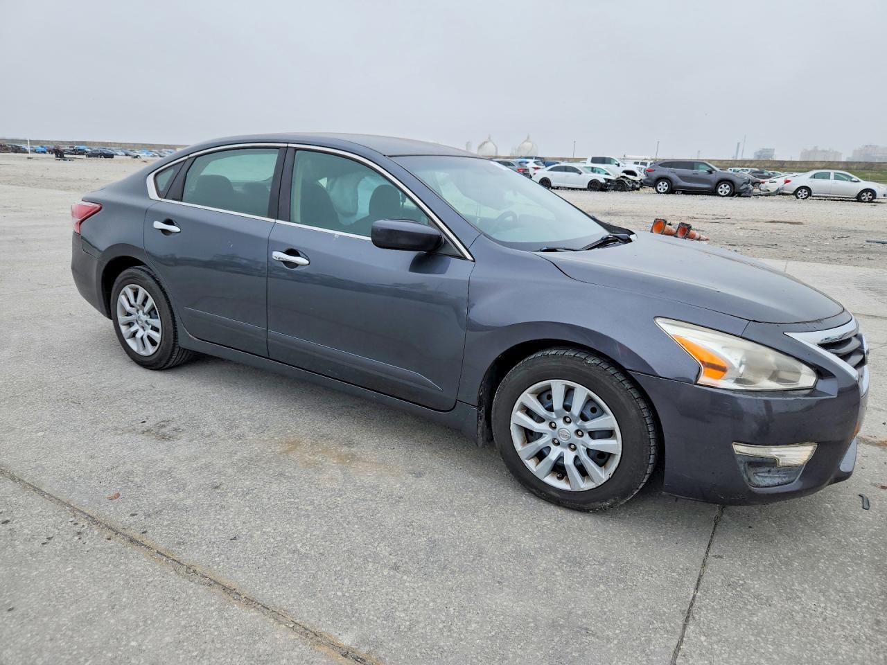 2013 Nissan Altima - Фото 4