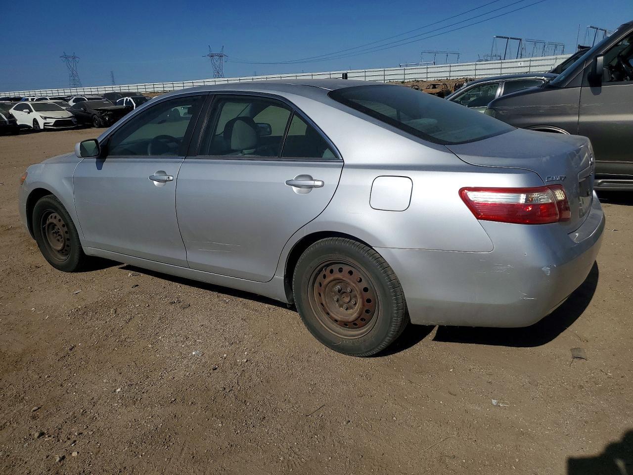 2009 Toyota Camry Base - Фото 2