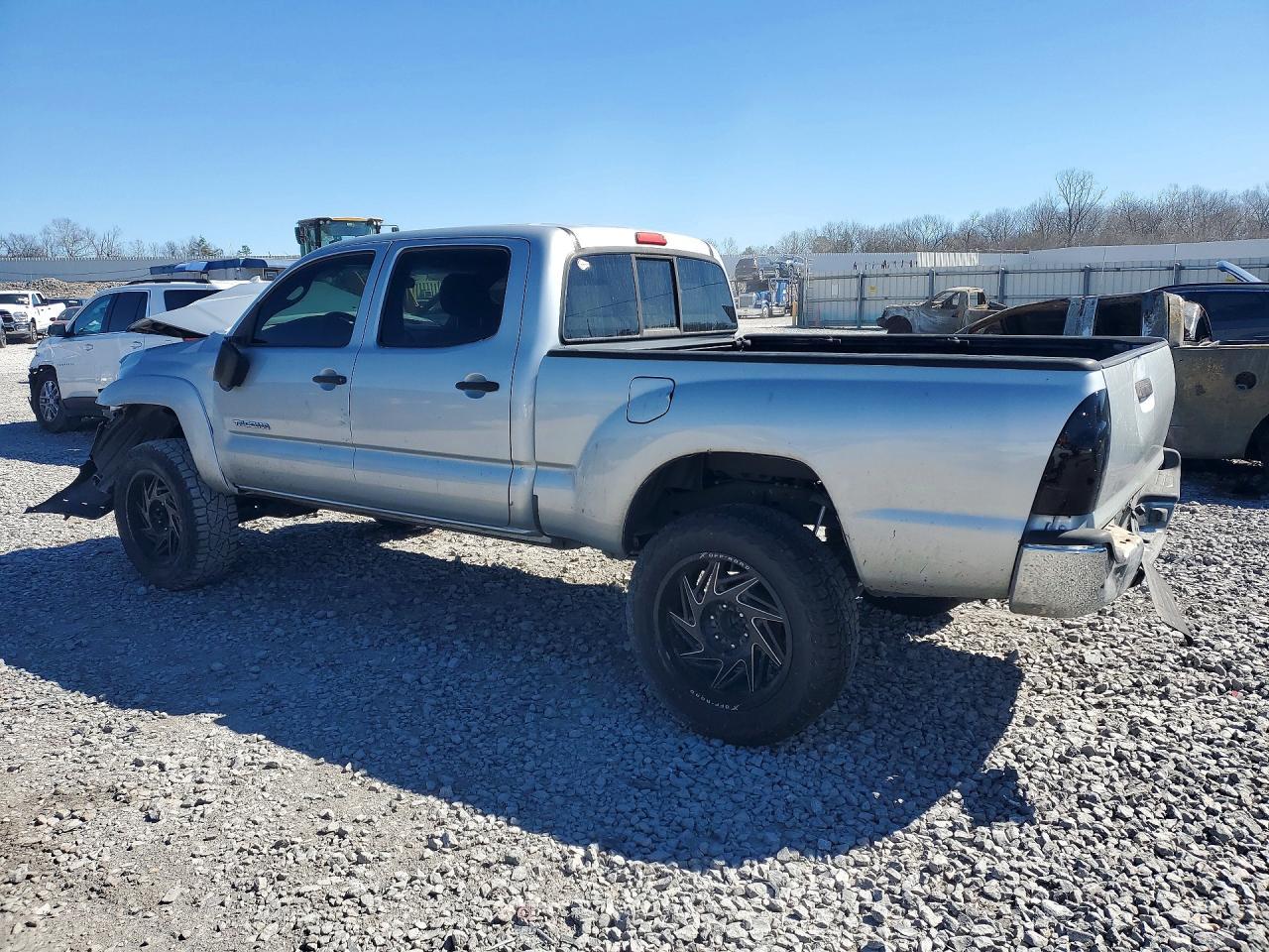 2007 Toyota Tacoma Double Cab Prerunner Long Bed - Image 2