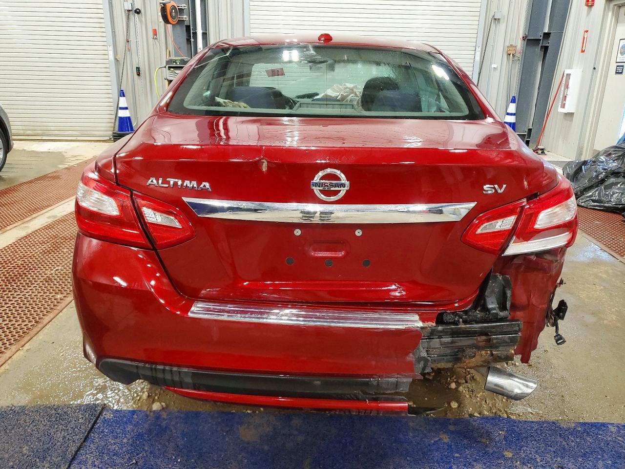 2017 Nissan Altima 2.5 - Фото 6