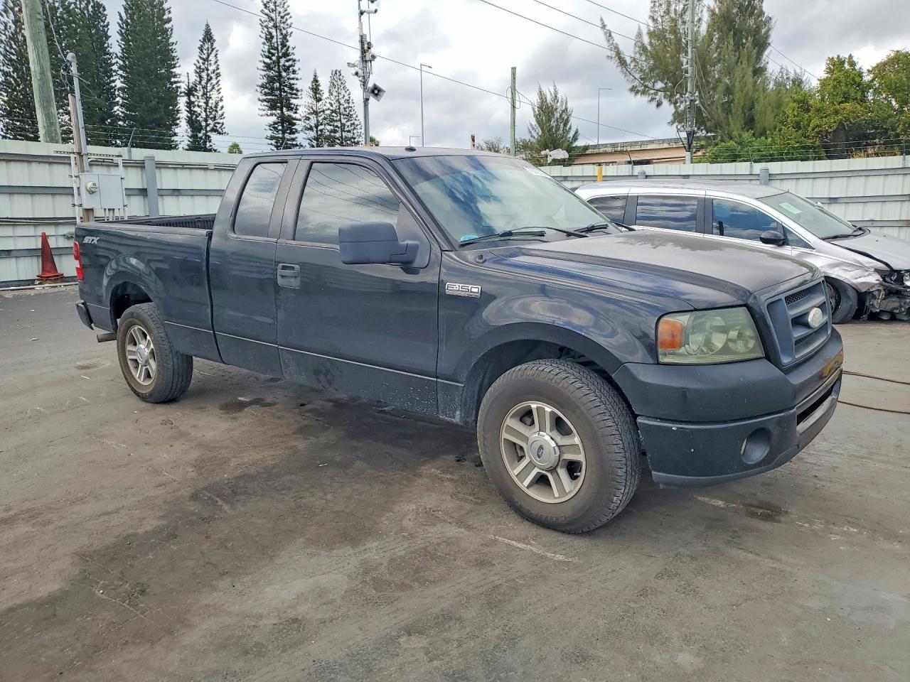 2008 Ford F150 - Image 4
